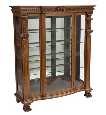 Lot 270 - Baroque Style Oak Vitrine Cabinet