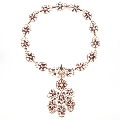 Lot 1151 - Antique Gold, Garnet and Pearl Pendant Necklace