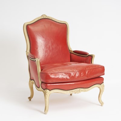 Lot 320 - Louis XV Style Painted Bergere