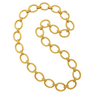 Lot 17 - Long Gold Circle Link Necklace