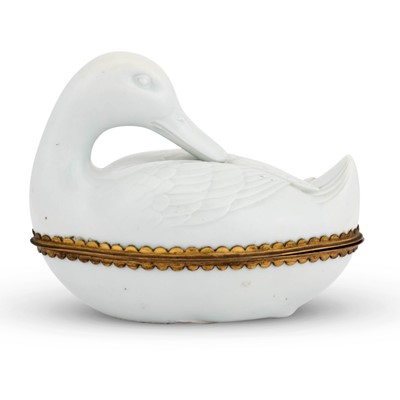 Lot 219 - A Chinese White Glazed Porcelain Duck-Form Box