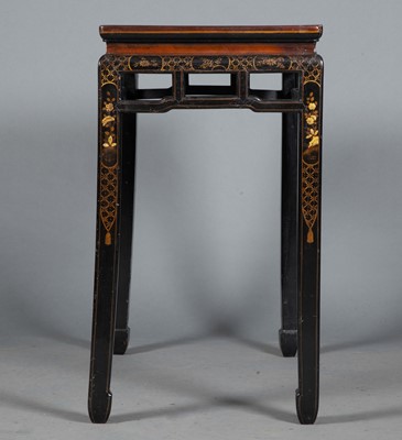 Lot 325 - Chinoiserie Gilt Decorated and Lacquered Table