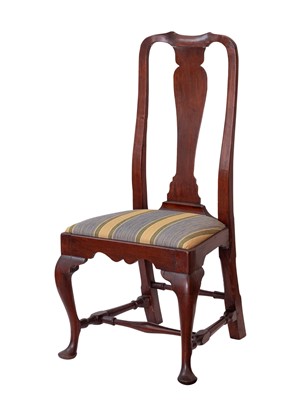 Lot 1027 - Queen Anne Walnut Side Chair