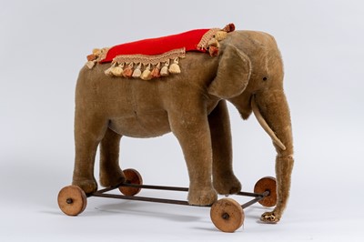 Lot 1076 - Steiff-type Ride-on Elephant Toy