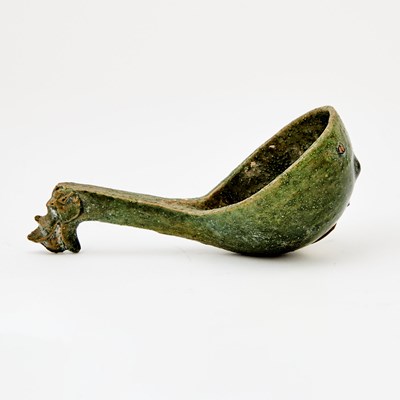 Lot 711 - A Chinese Green Glazed Pottery Ladle