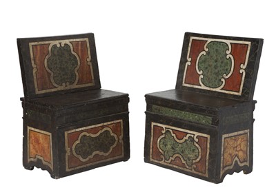 Lot 223 - Pair of Italian Renaissance Style Painted Faux Marble Wood Benches