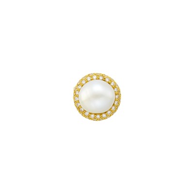 Lot 28 - Gold, Cultured Button Pearl and Diamond Ring