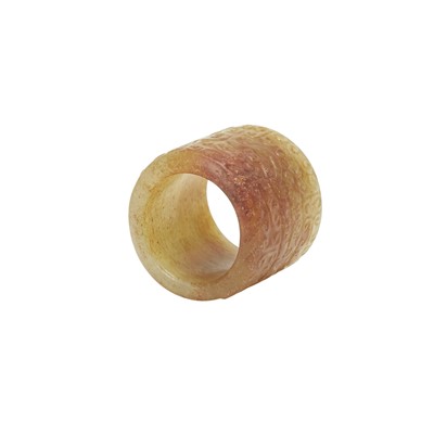 Lot 442 - A Chinese Jade Thumb Ring