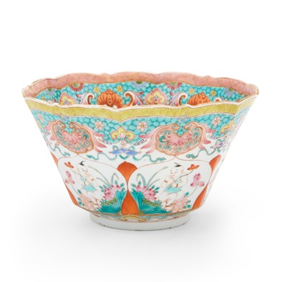 Lot 262 - A Chinese Enameled Porcelain Bowl