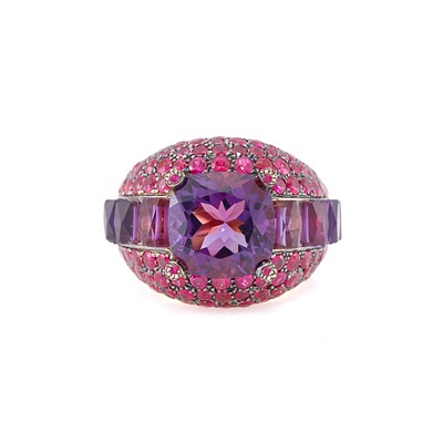 Lot 2198 - Gold, Amethyst and Ruby Dome Ring