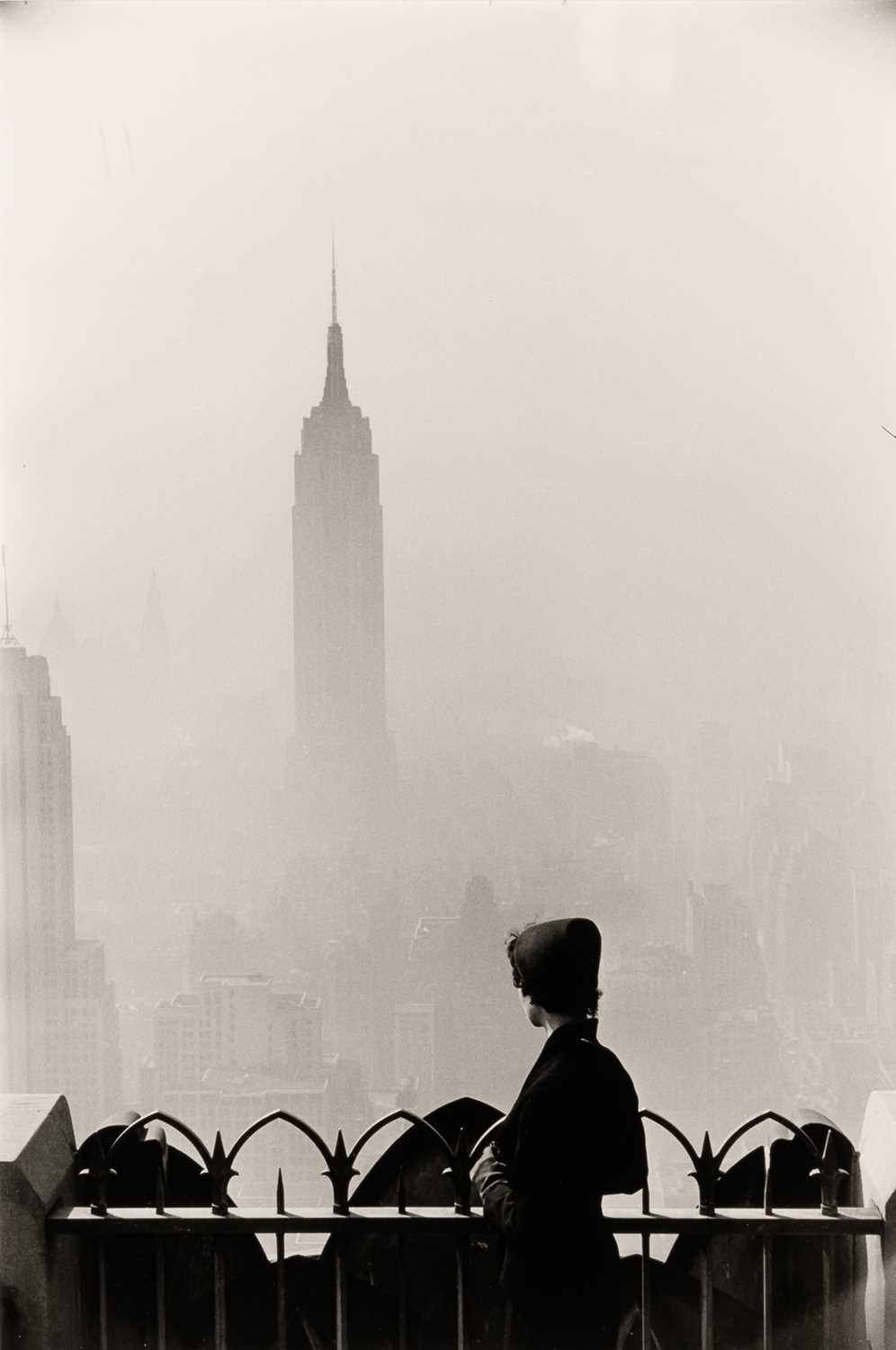 Lot 657 - Eliott Erwitt: New York City, (Empire State Building), 1955