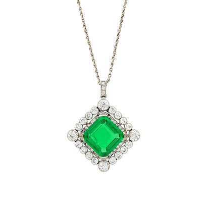 Lot 187 - Platinum, Emerald and Diamond Pendant with Long Platinum Chain Necklace