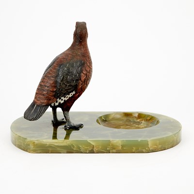 Lot 516 - Austrian Cold-Painted Bronze and Green Onyx Animalier Vide Poche