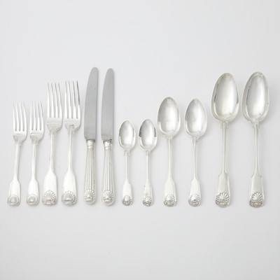 Lot 152 - Assembled Victorian Sterling Silver "Thread and Shell" Pattern Flatware Service
