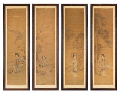 Lot 293 - A Set of Four Paintings on Silk Depicting Courtly Ladies