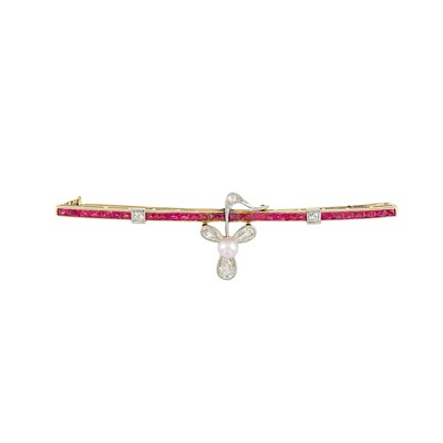 Lot 2156 - Gold, Platinum, Cultured Pearl, Synthetic Ruby and Diamond Clover Bar Brooch