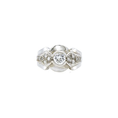 Lot 2265 - White Gold and Diamond Ring