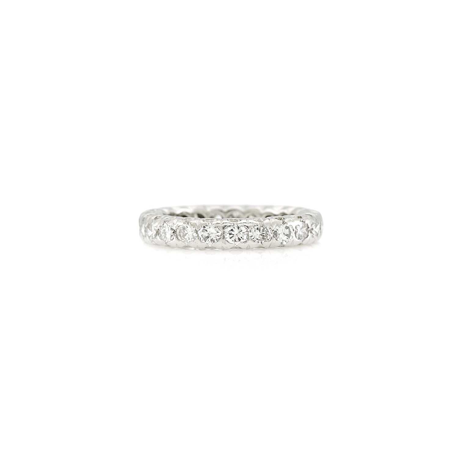 Lot 2091 - Platinum and Diamond Band Ring