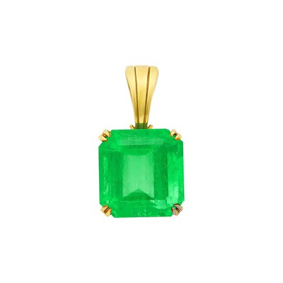 Lot 1128 - Gold and Emerald Pendant