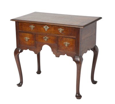 Lot 1059 - Queen Anne Walnut Dressing Table