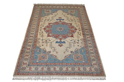 Lot 405 - Azeri Serapi Carpet