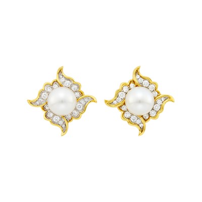 Lot 35 - Angela Cummings for Assael Pair of Gold, Platinum, South Sea Cultured Pearl and Diamond Earclips