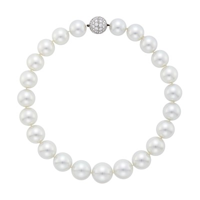 Lot 281 - South Sea Cultured Pearl Necklace with Platinum and Diamond Clasp