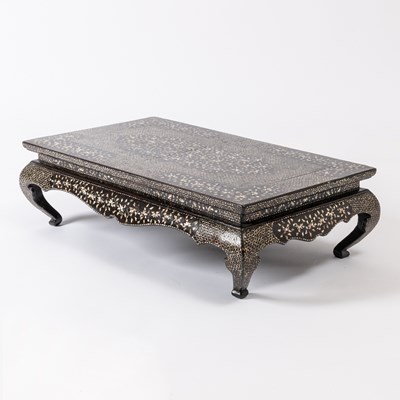 Lot 193 - Japanese Mother-of-Pearl-Inlaid Black Lacquer Low Table