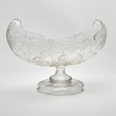 Lot 201 - Rock Crystal Style Wheel-Engraved Blown Glass  Footed Center Bowl