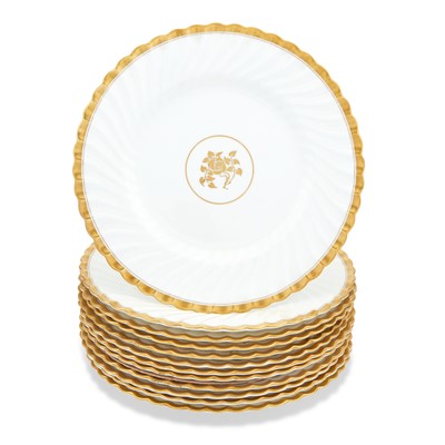 Lot 142 - Set of Twelve Mintons "Gold Crocus" Porcelain Dinner Plates