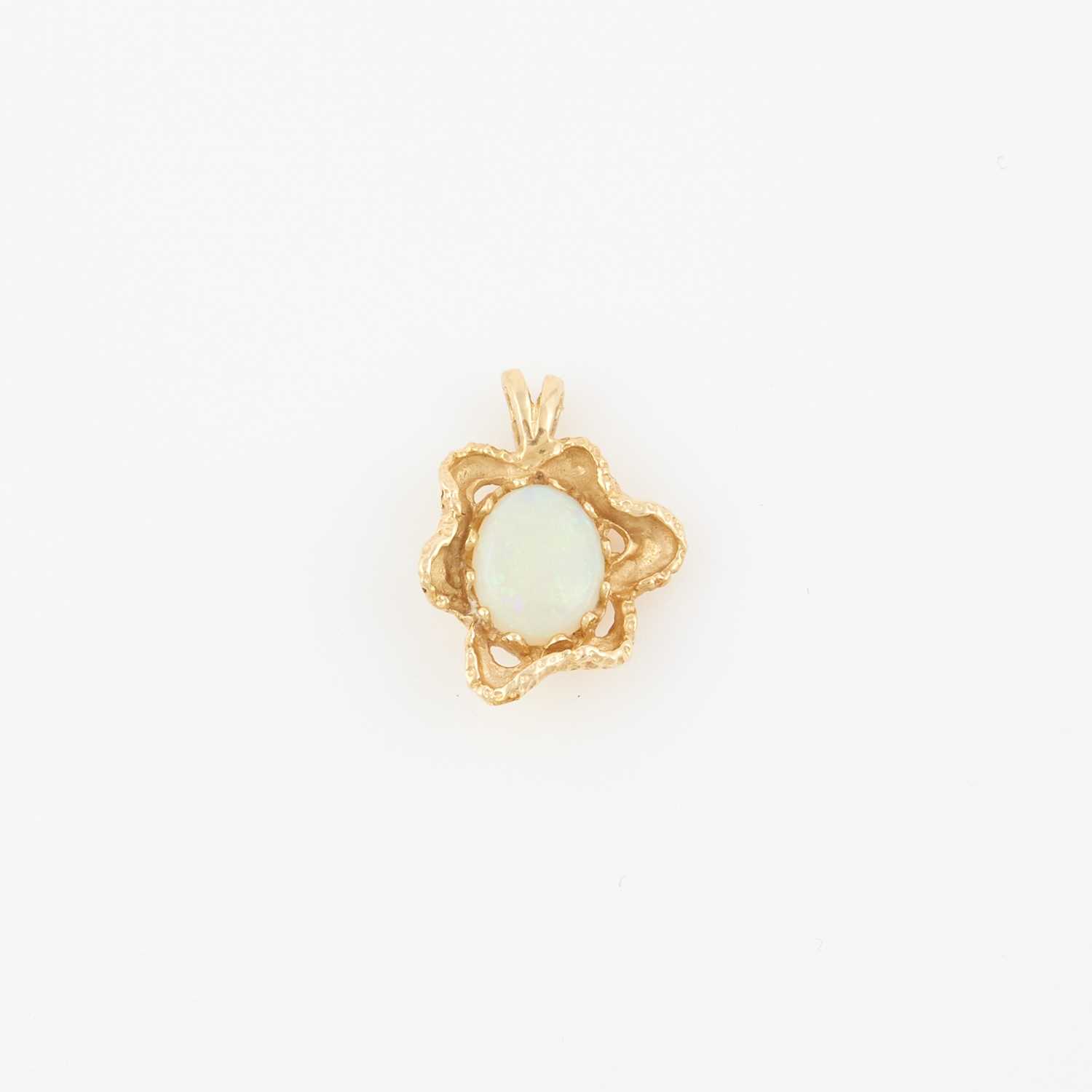 Lot 81 - Gold and Stone Pendant, 14K 1 dwt. all