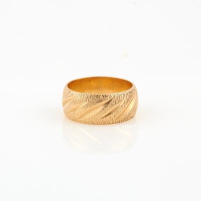 Lot 168 - Gold Wedding Ring, 14K 4 dwt.