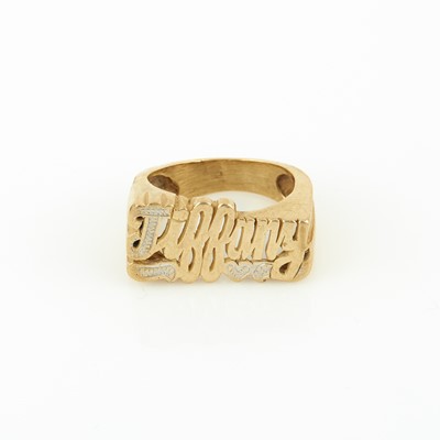 Lot 214 - Gold Name Ring, 10K 3 dwt.