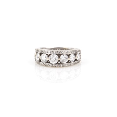 Lot 287 - Diamond Ring, 66 diamonds about 1.80 cts., 14K 4 dwt., stone missing