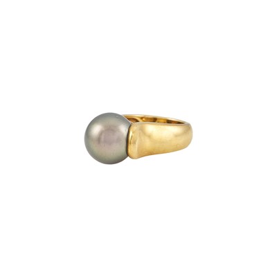 Lot 1232 - Andrew Clunn Gold and Tahitian Gray Cultured Pearl Ring