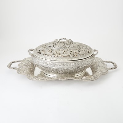 Lot 101 - Indian Silver Covered Soup Tureen and Two-Handled Tray
