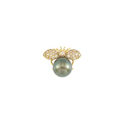 Lot 2027 - Gold, Tahitian Black Cultured Pearl and Diamond Bee Pin