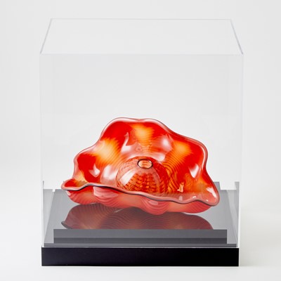 Lot 849 - Dale Chihuly  Blown Glass Two-Piece Carmine Red Persian Set With Black Lip Wrap