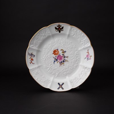 Lot 139 - Porcelain Plate from the Order of St. Andrew the First-Called Service