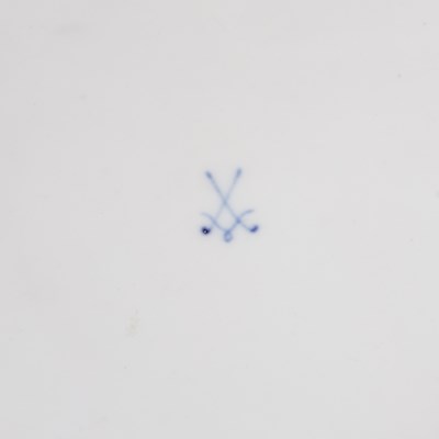 Lot 140 - Porcelain Plate from the Order of St. Andrew the First-Called Service