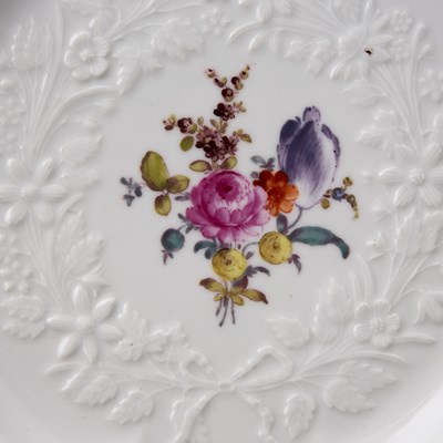 Lot 140 - Porcelain Plate from the Order of St. Andrew the First-Called Service