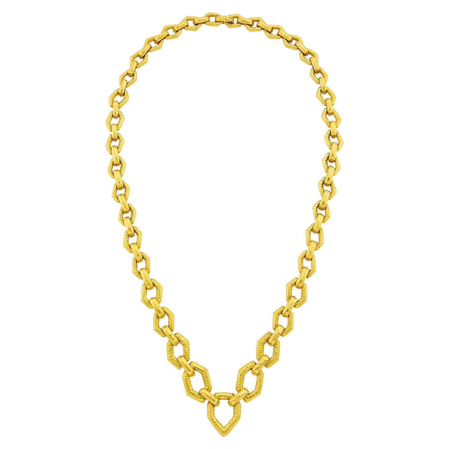 Lot 101 - David Webb Long Hammered Gold Link Necklace