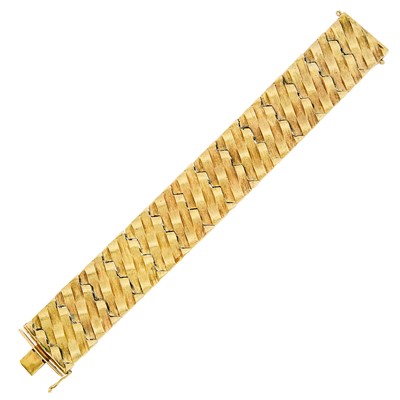 Lot 1106 - Gold Link Bracelet