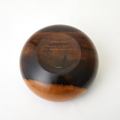 Lot 846 - Edward Moulthrop Turned Tulipwood Vessel