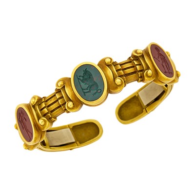 Lot 27 - Barry Kieselstein-Cord Gold and Hardstone Intaglio Bangle Bracelet