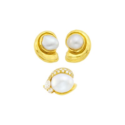 Lot 1210 - Henry Dunay Gold, South Sea Cultured Pearl and Diamond Ring and Pair of Hammered Gold and Cultured Pearl Earrings