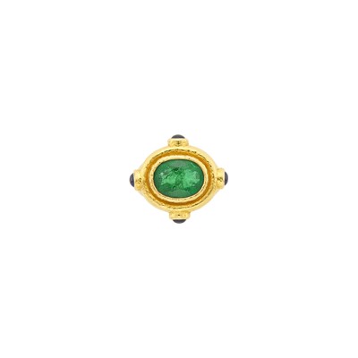 Lot 1091 - Hammered Gold, Emerald and Cabochon Sapphire Ring