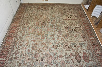 Lot 512 - Ghiordes Carpet