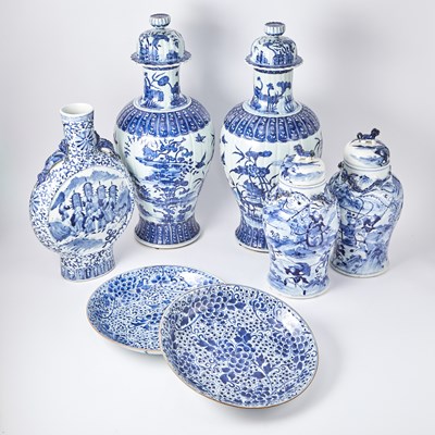 Lot 400 - A Group of Chinese Blue and White Porcelain Vessels
