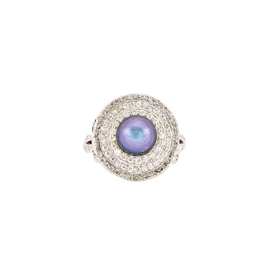 Lot 1186 - Platinum, Gray Pearl and Diamond Ring